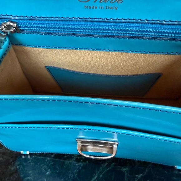 Phive Leather Bag - Picture 7 of 10